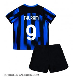 Inter Milan Marcus Thuram #9 Replika Hemmatröja Barn 2023-24 Kortärmad (+ Korta byxor)